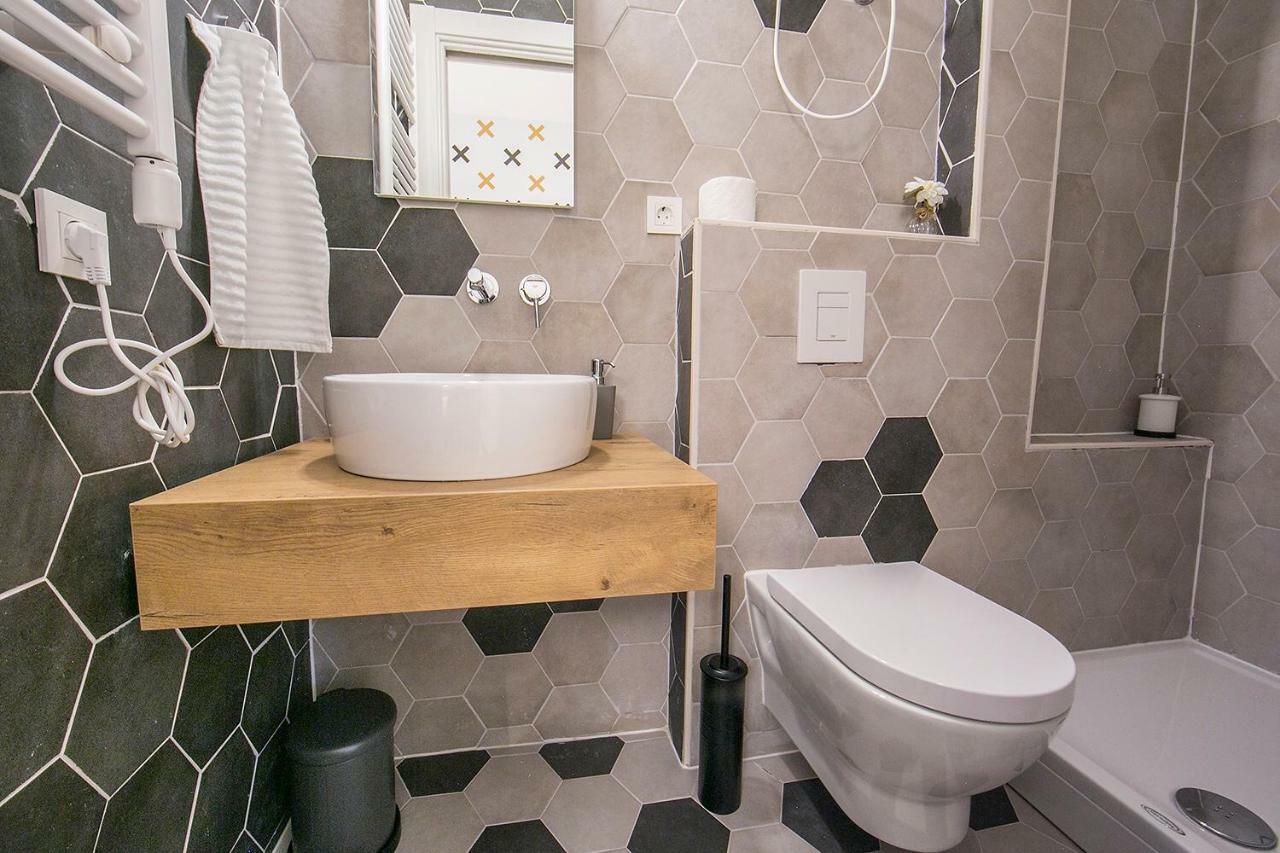 Rooms Nela Split Exterior foto