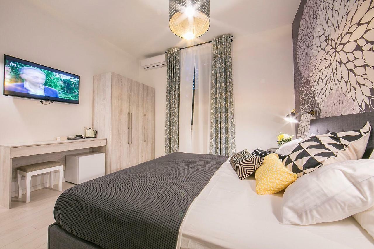Rooms Nela Split Exterior foto